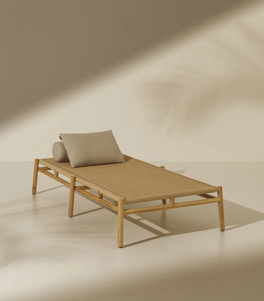 ETHIMO KILT Lit de soleil - Teck